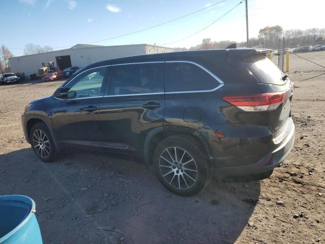 Изображение 2 2018 TOYOTA HIGHLANDER SE 2018 с VIN 5TDJZRFH7JS530105