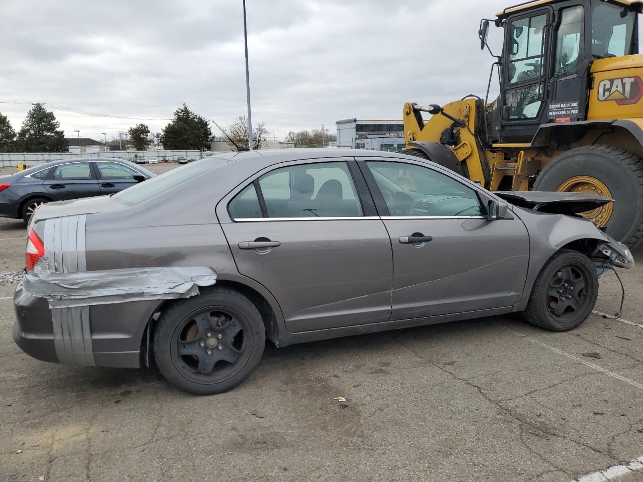 Image 3 of 2010 FORD FUSION SE 2010 with VIN 3FAHP0HA1AR389704