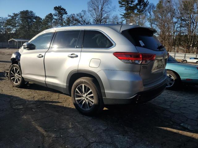 Obraz 2 z 2019 TOYOTA HIGHLANDER SE 2019 z VIN 5TDKZRFH1KS557516