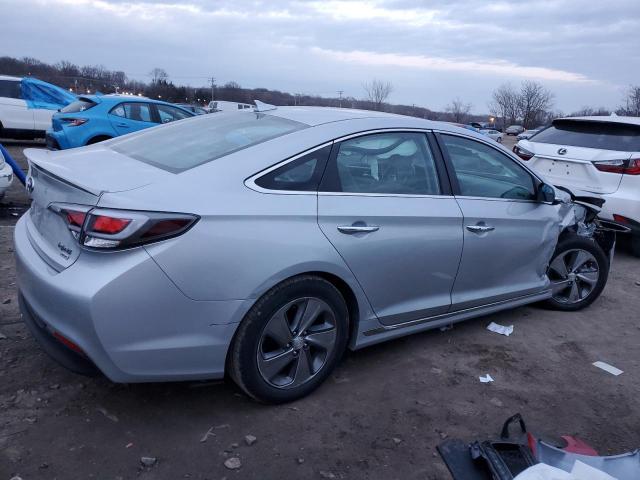 Image 3 of 2017 HYUNDAI SONATA HYBRID 2017 with VIN KMHE34L33HA068837