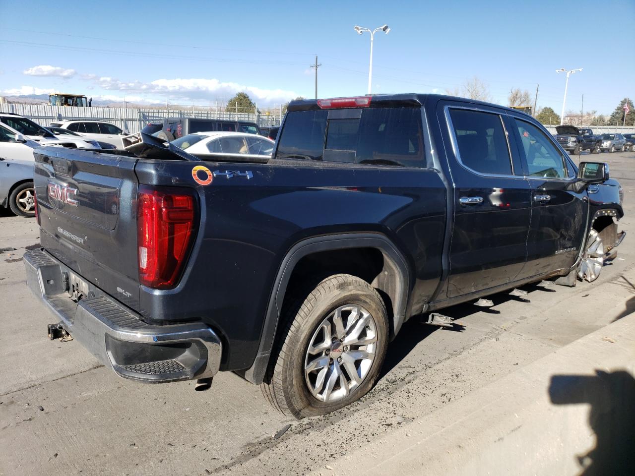 Изображение 3 2020 GMC SIERRA K1500 SLT 2020 с VIN 3GTU9DED4LG436263