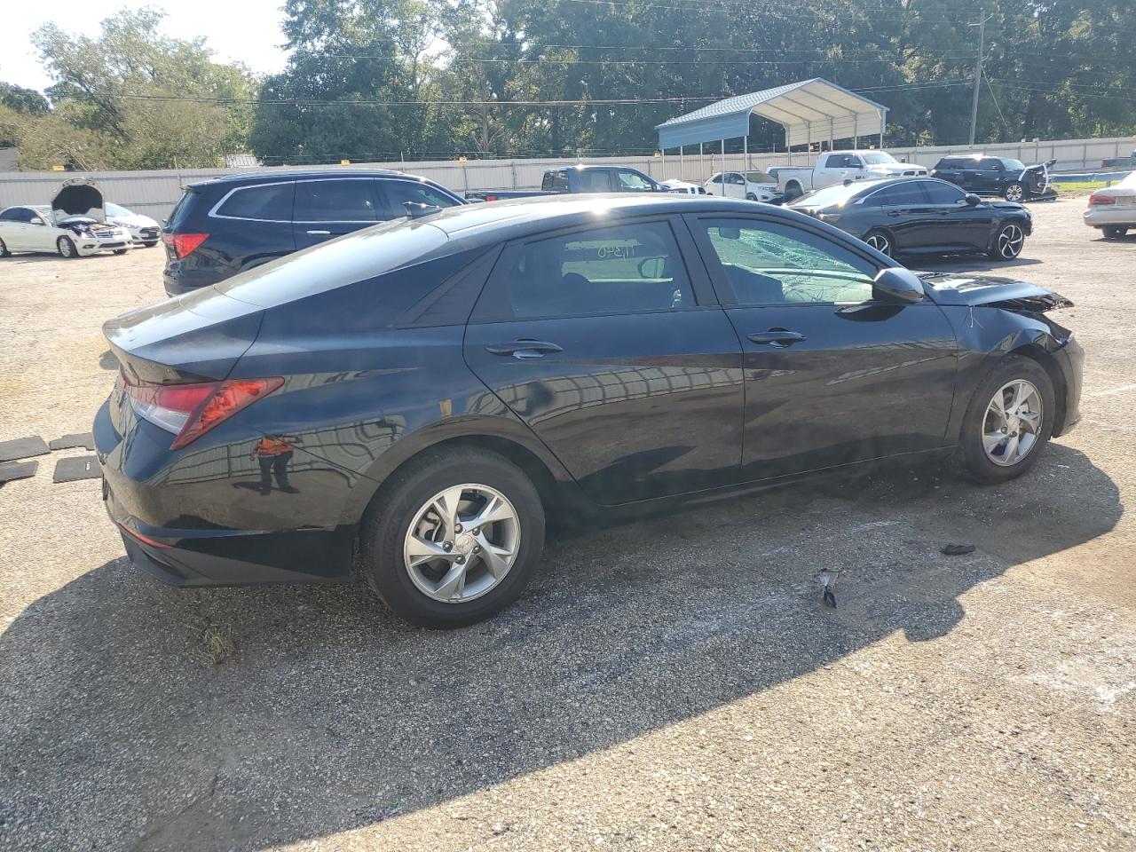 Obraz 3 z 2023 HYUNDAI ELANTRA SE 2023 z VIN KMHLL4AGXPU456772