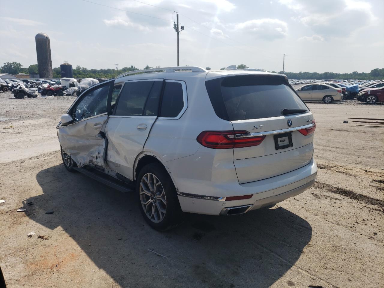 Image 2 of 2019 BMW X7 XDRIVE40I 2019 with VIN 5UXCW2C51KL084750