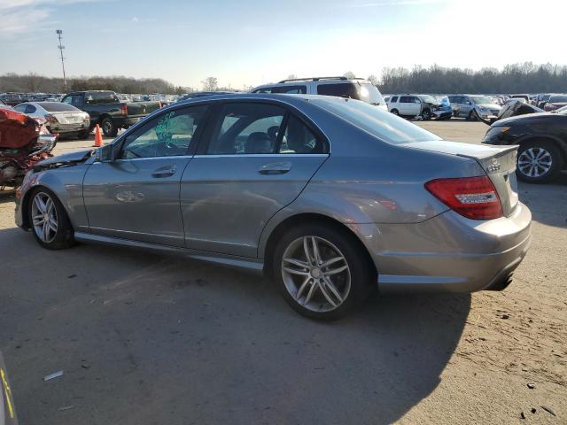 Obraz 2 z 2014 MERCEDES-BENZ C 250 2014 z VIN WDDGF4HB0ER304691