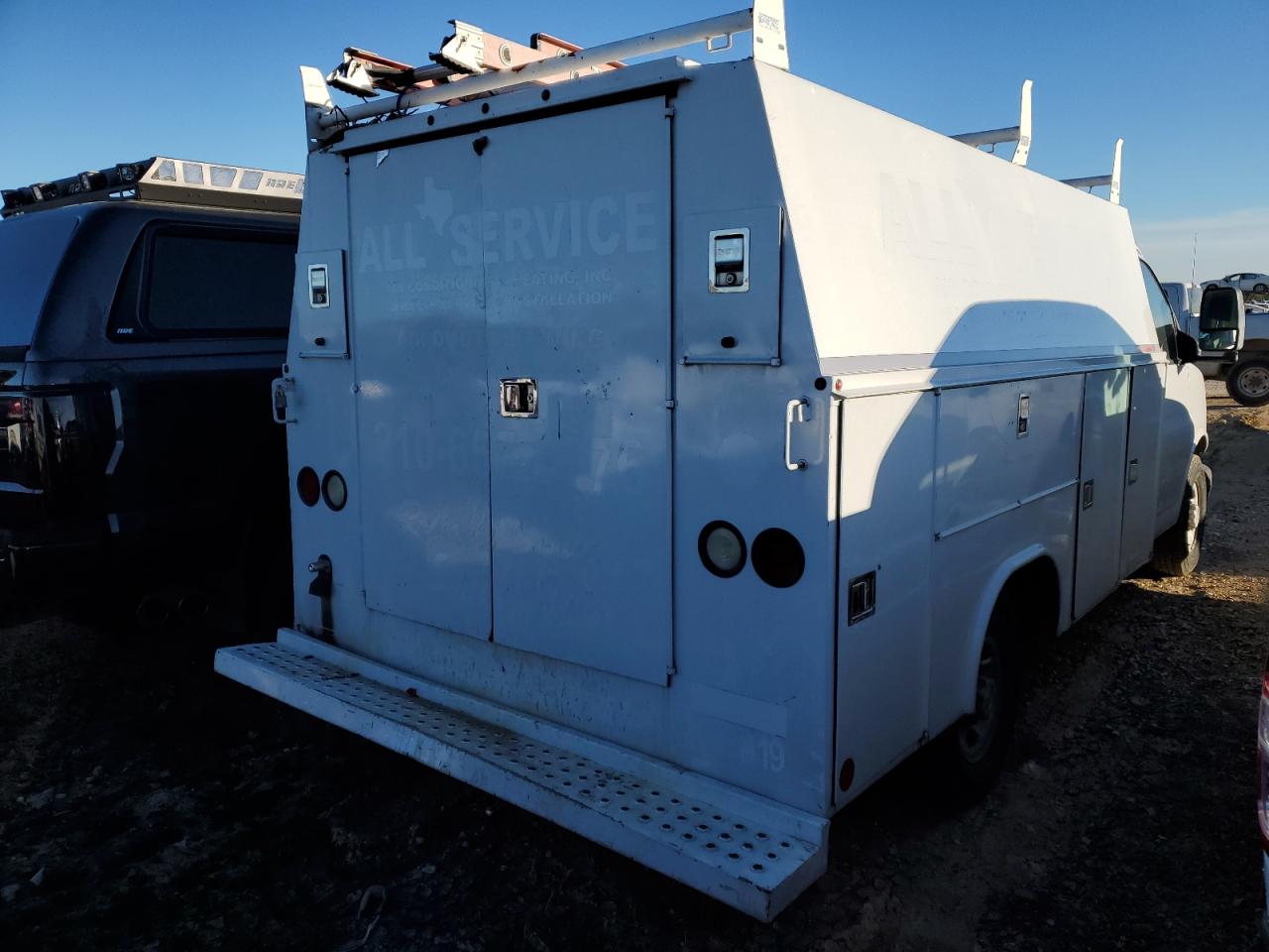 Image 3 of 2016 CHEVROLET EXPRESS G3500  2016 with VIN 1GB0GRFG2G1310972