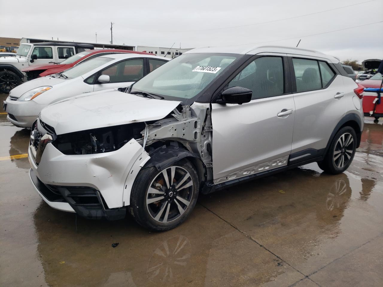 Image 1 of Nissan Kicks S 2019 with VIN 3N1CP5CU0KL526383
