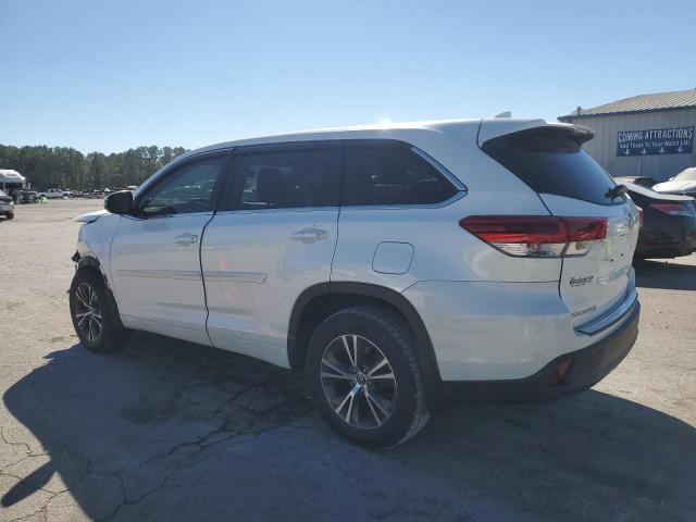 Изображение 2 2017 TOYOTA HIGHLANDER LE 2017 с VIN 5TDZZRFHXHS231642