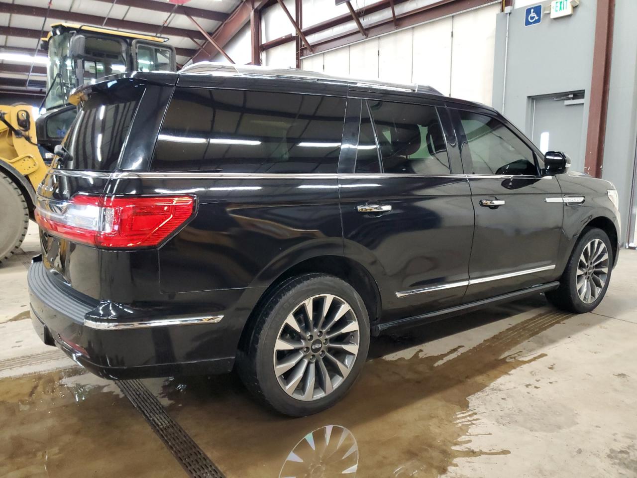 Obraz 3 z 2019 LINCOLN NAVIGATOR SELECT 2019 z VIN 5LMJJ2HT0KEL14628