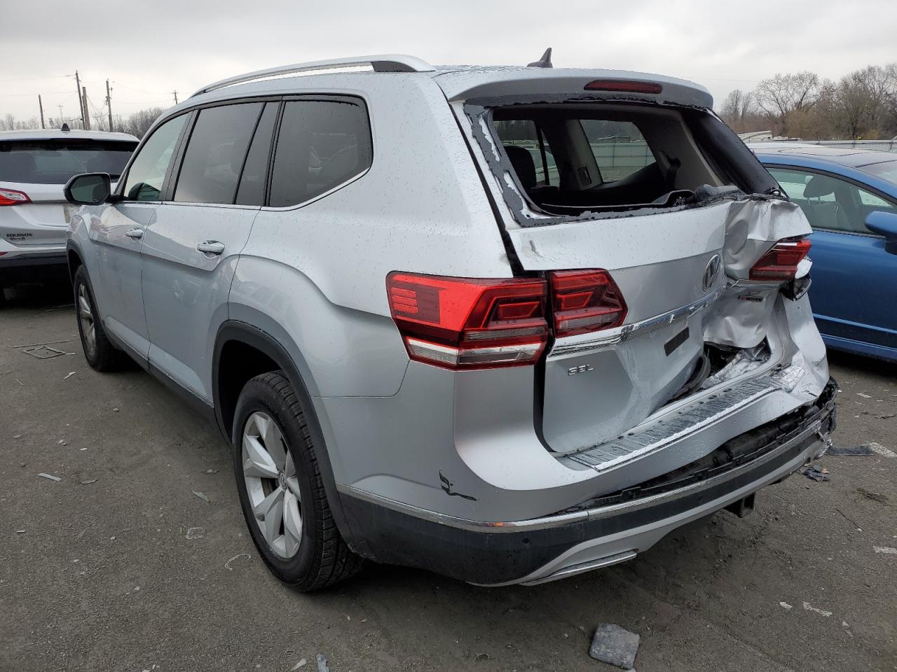 Image 2 of 2018 VOLKSWAGEN ATLAS SEL 2018 with VIN 1V2MR2CA9JC559035