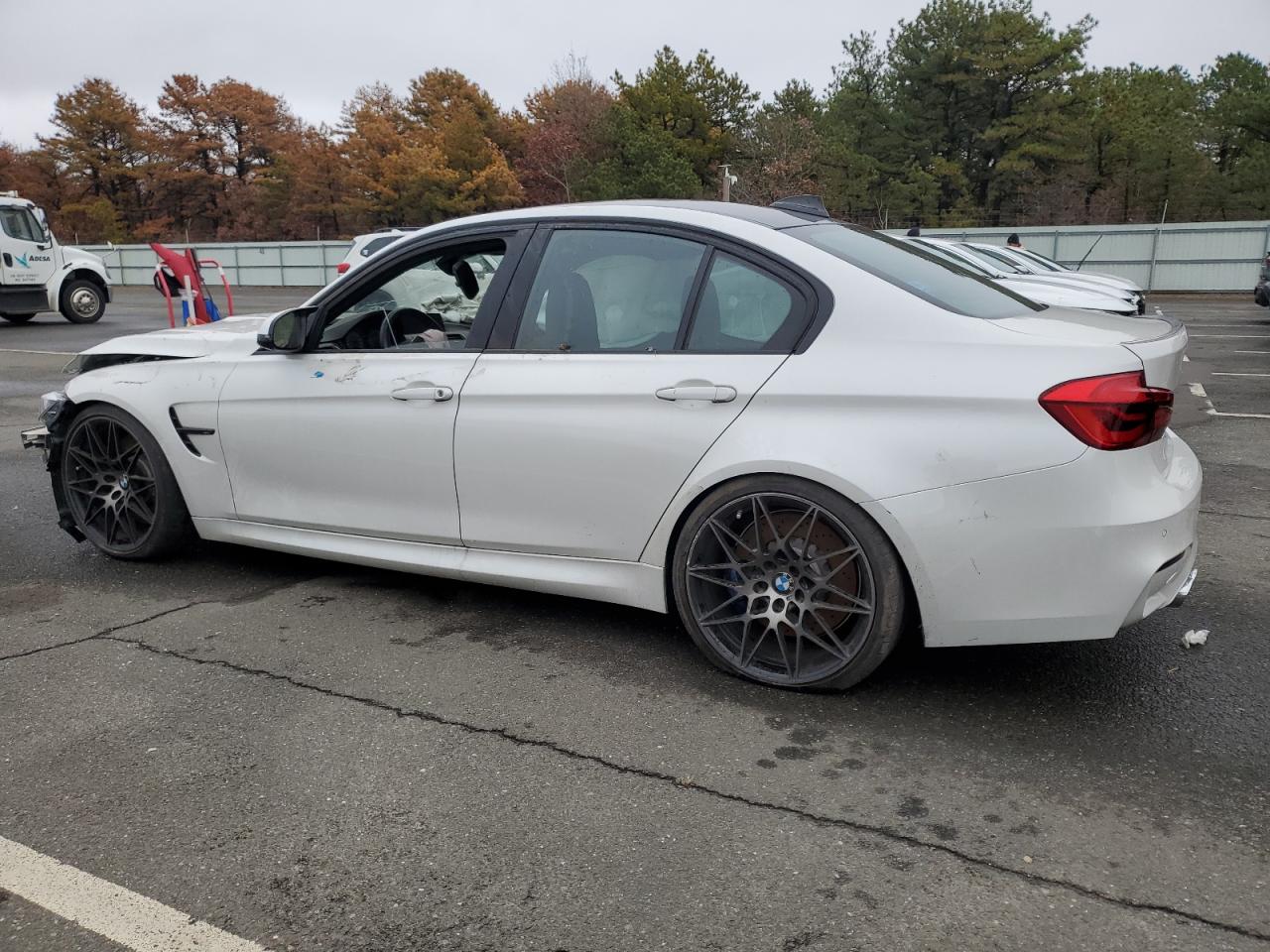 Obraz 2 z 2018 BMW M3  2018 z VIN WBS8M9C52J5J11486