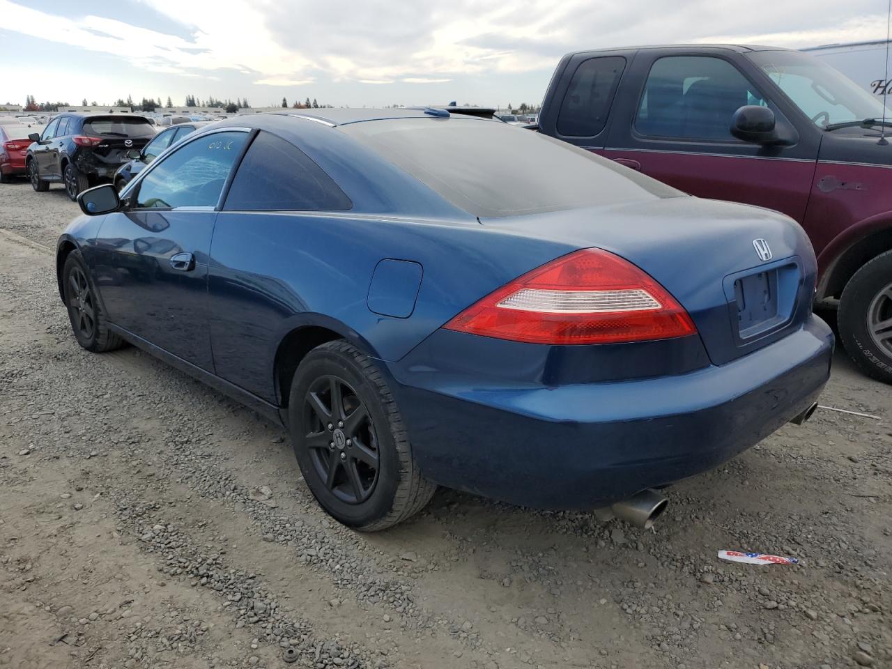 Image 2 of 2004 HONDA ACCORD EX 2004 with VIN 1HGCM82614A022317
