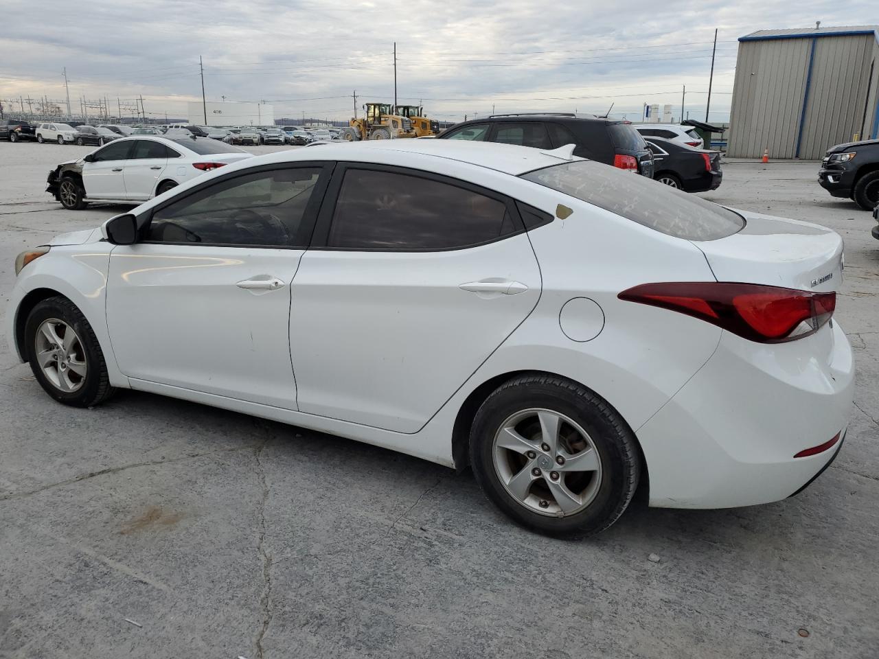 Изображение 2 2015 HYUNDAI ELANTRA SE 2015 с VIN 5NPDH4AE9FH573728