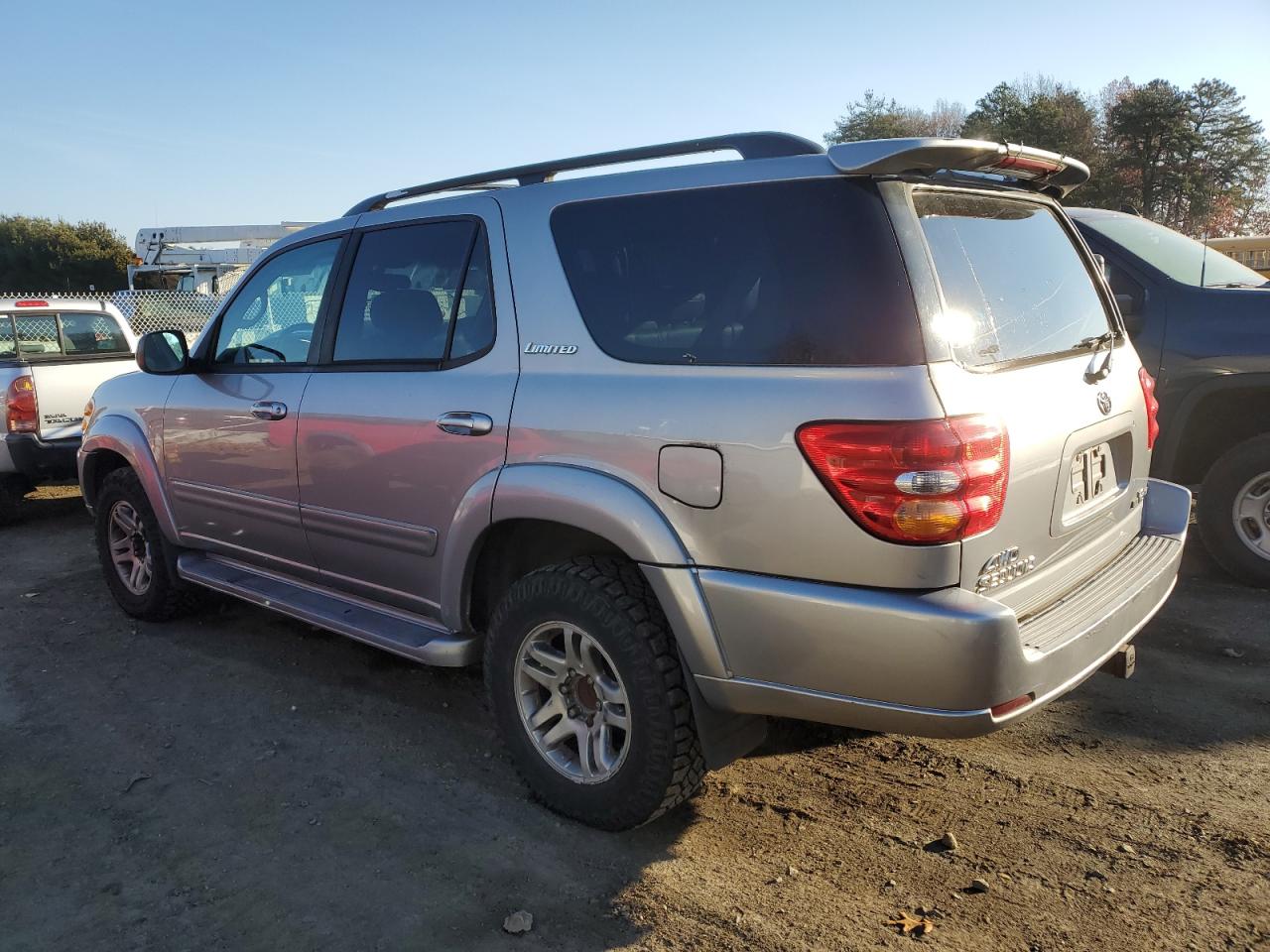 Obraz 2 z 2003 TOYOTA SEQUOIA LIMITED 2003 z VIN 5TDBT48A83S143638