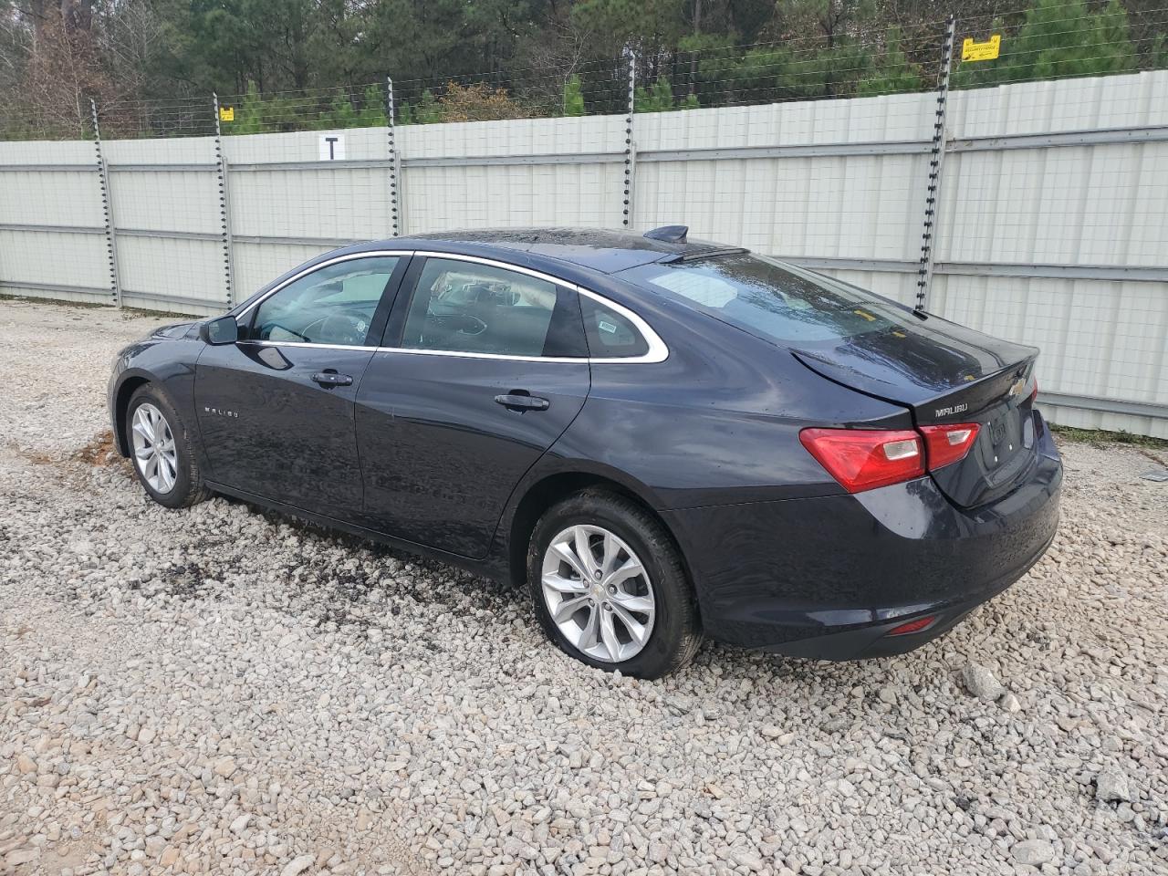 Изображение 2 2023 CHEVROLET MALIBU LT 2023 с VIN 1G1ZD5ST0PF240102