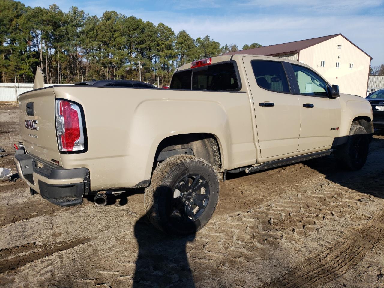 Image 3 of 2022 GMC CANYON AT4 2022 with VIN 1GTG6FEN0N1153984