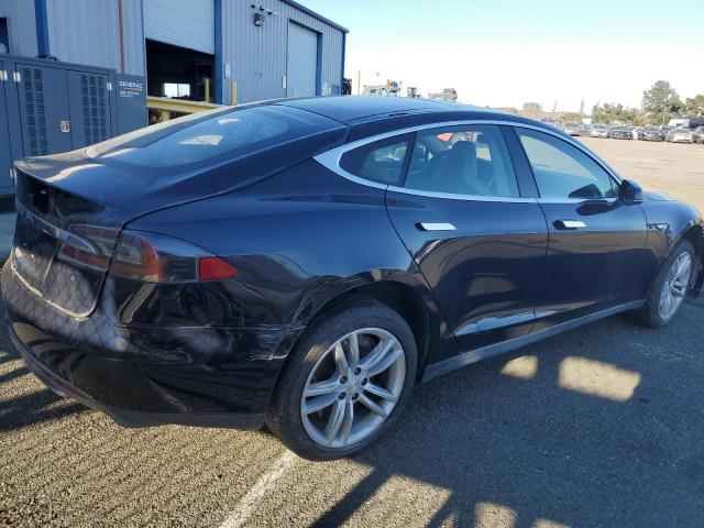Obraz 3 z 2014 TESLA MODEL S  2014 z VIN 5YJSA1H17EFP32255