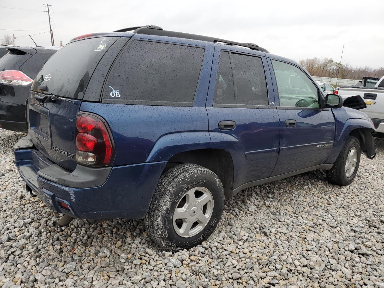 Image 3 of 2002 CHEVROLET TRAILBLAZER  2002 with VIN 1GNDT13S522509947