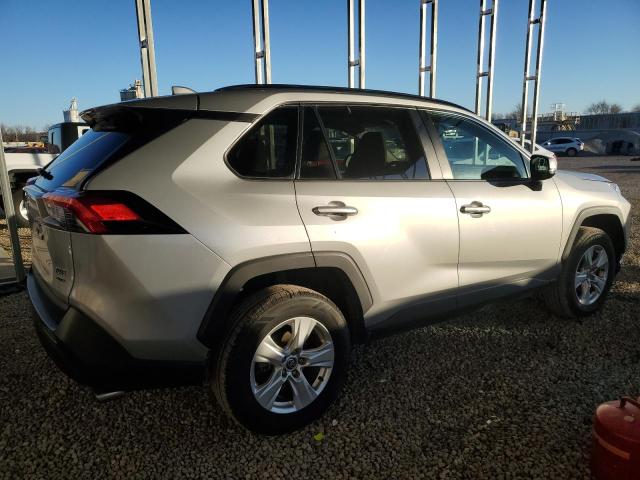 Image 3 of 2021 TOYOTA RAV4 XLE 2021 with VIN 2T3P1RFV8MW194507