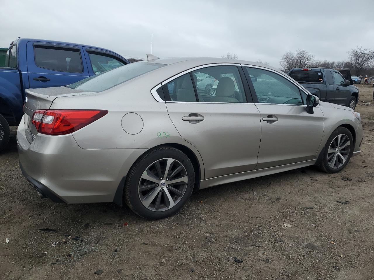 Изображение 3 2018 SUBARU LEGACY 3.6R LIMITED 2018 с VIN 4S3BNEN6XJ3041238