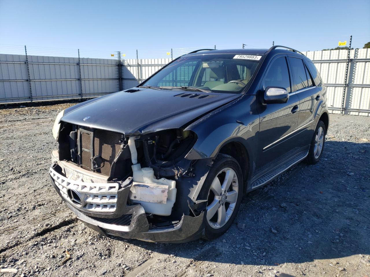 Изображение 1 2010 MERCEDES-BENZ ML 350 4MATIC 2010 с VIN 4JGBB8GB6AA570083