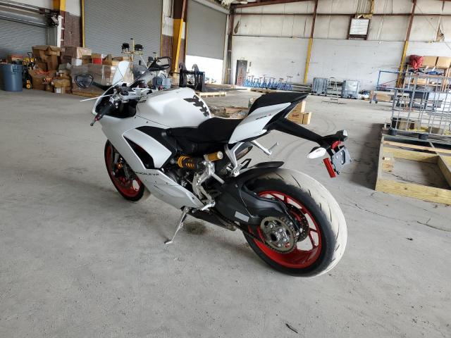 Image 3 of 2022 DUCATI PANIGALE V2 2022 with VIN ZDMHAATW0NB009111