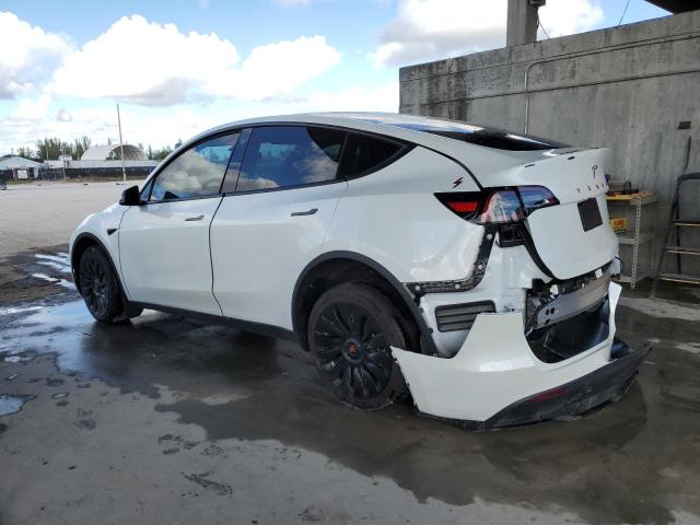 Obraz 2 z 2023 TESLA MODEL Y  2023 z VIN 7SAYGAEE2PF755271