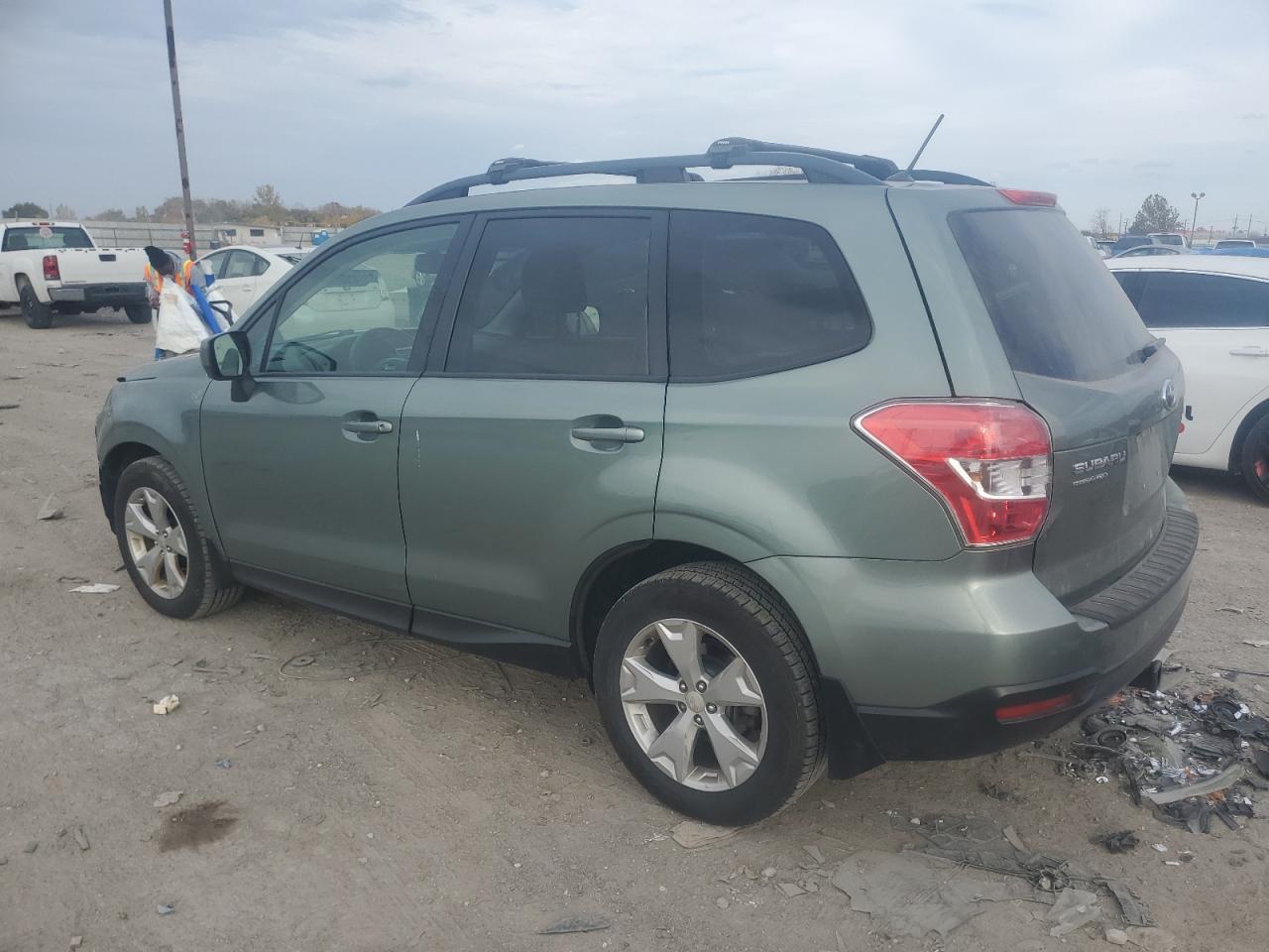 Изображение 2 2015 SUBARU FORESTER 2.5I PREMIUM 2015 с VIN JF2SJADC6FH583945