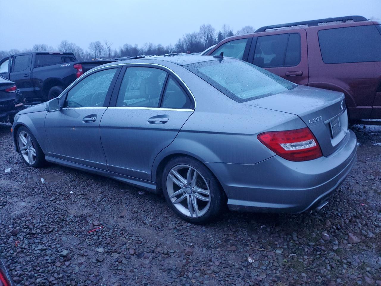 Image 2 of 2012 MERCEDES-BENZ C 300 4MATIC 2012 with VIN WDDGF8BB4CA709092
