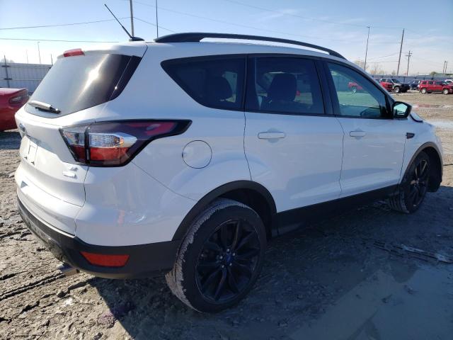 Image 3 of 2017 FORD ESCAPE SE 2017 with VIN 1FMCU0GD6HUE95038