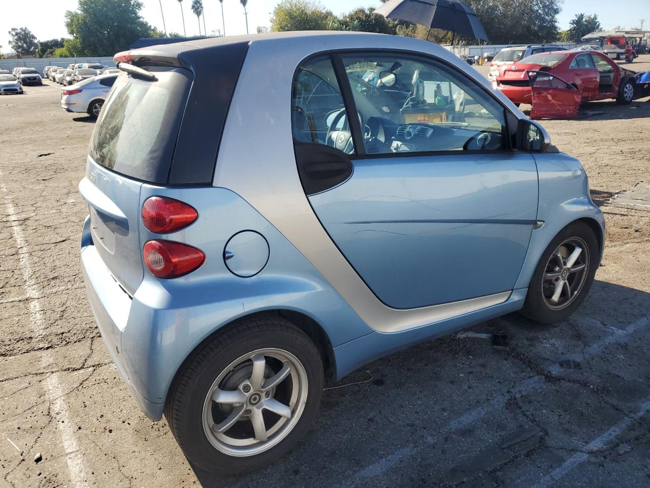 Obraz 3 z 2011 SMART FORTWO PURE 2011 z VIN WMEEJ3BA1BK435788