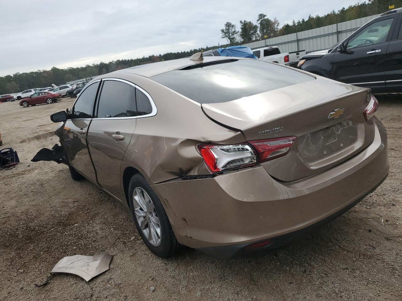 Image 2 of 2019 CHEVROLET MALIBU LT 2019 with VIN 1G1ZD5ST4KF143476