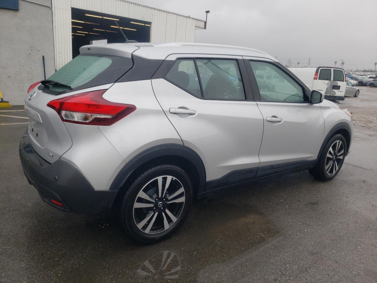 Image 3 of 2020 NISSAN KICKS SV 2020 with VIN 3N1CP5CV4LL517972