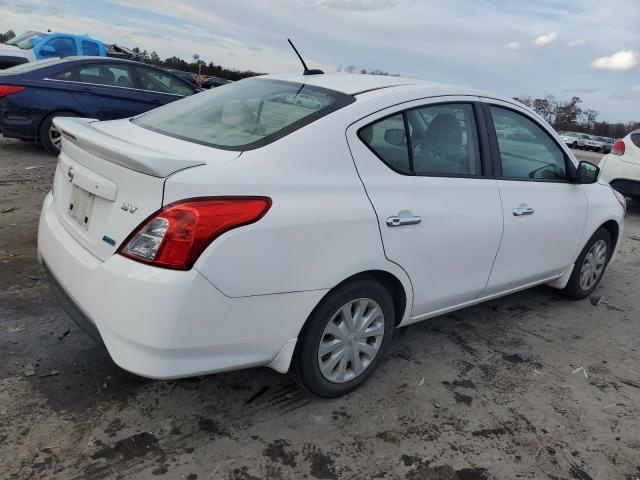 Obraz 3 z 2015 NISSAN VERSA S 2015 z VIN 3N1CN7AP6FL886343