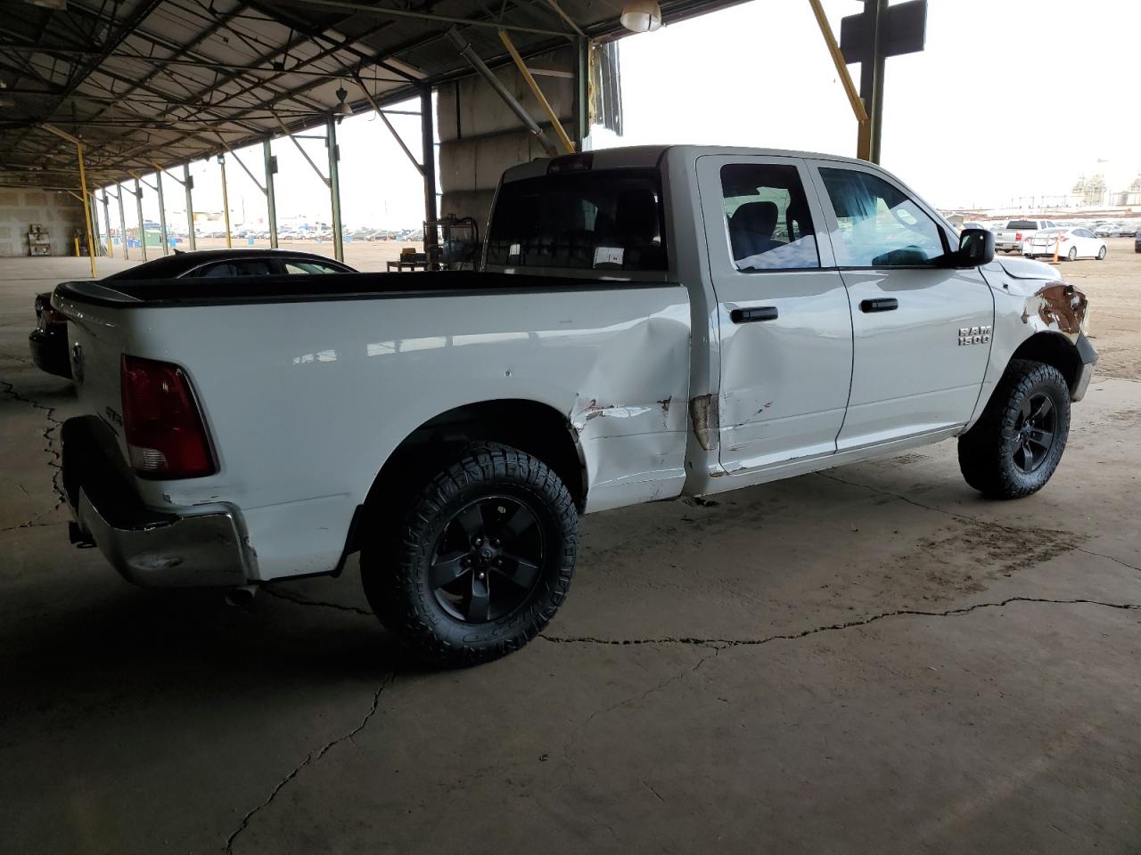 Image 3 of 2018 RAM 1500 ST 2018 with VIN 1C6RR7FG5JS309731