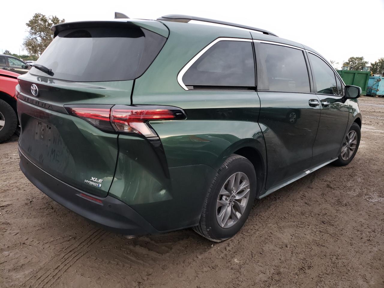 Obraz 3 z 2022 TOYOTA SIENNA XLE 2022 z VIN 5TDYRKEC0NS102930