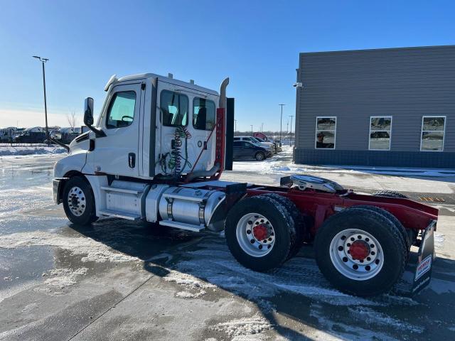Изображение 3 2021 FREIGHTLINER CASCADIA 126  2021 с VIN 3AKJHLFG6MSMH5295