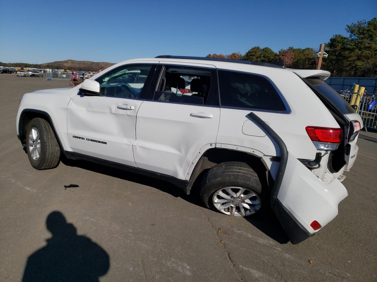 Obraz 2 z 2021 JEEP GRAND CHEROKEE LAREDO 2021 z VIN 1C4RJFAG7MC676386