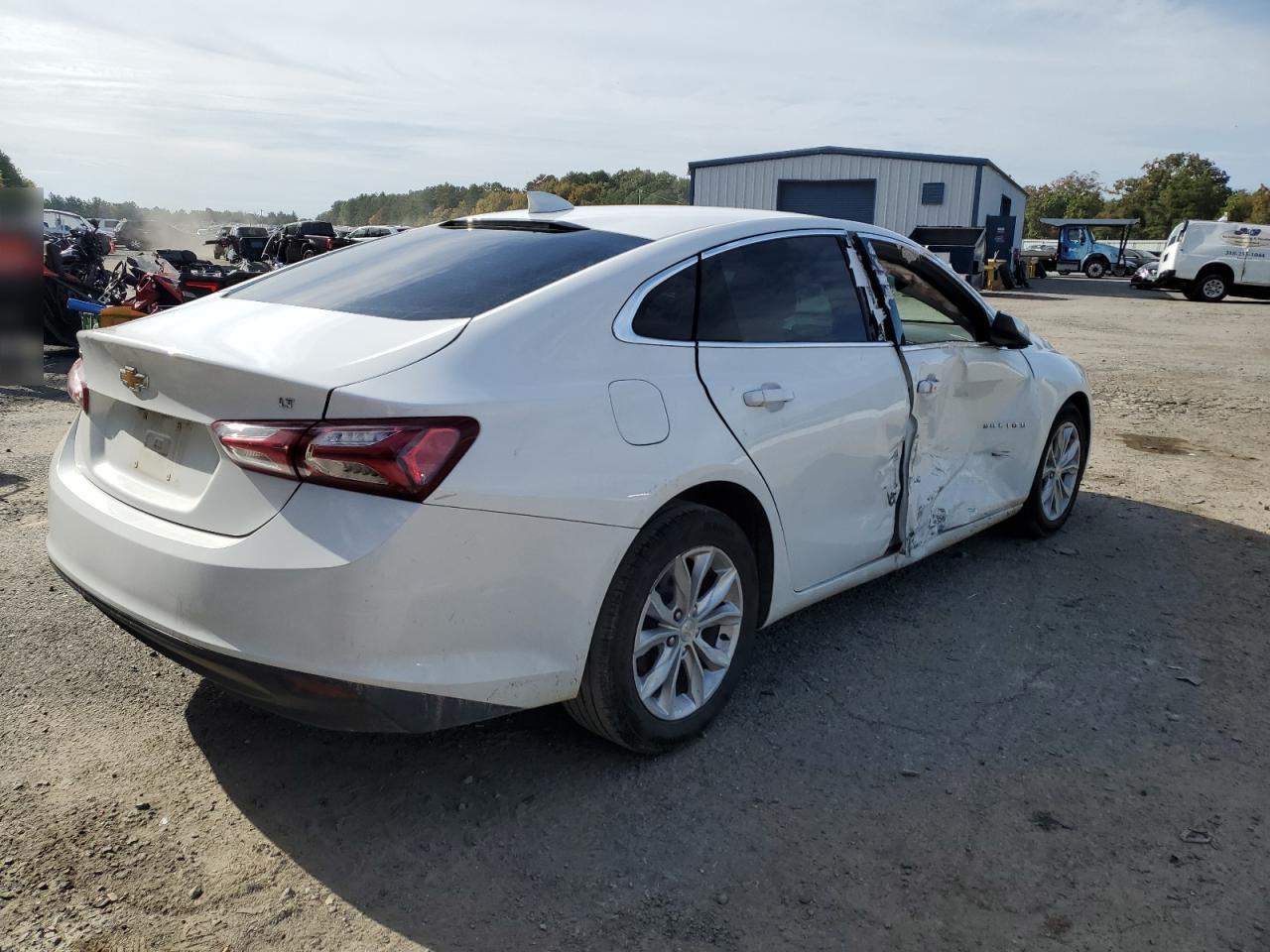 Image 3 of 2020 CHEVROLET MALIBU LT 2020 with VIN 1G1ZD5ST9LF069554