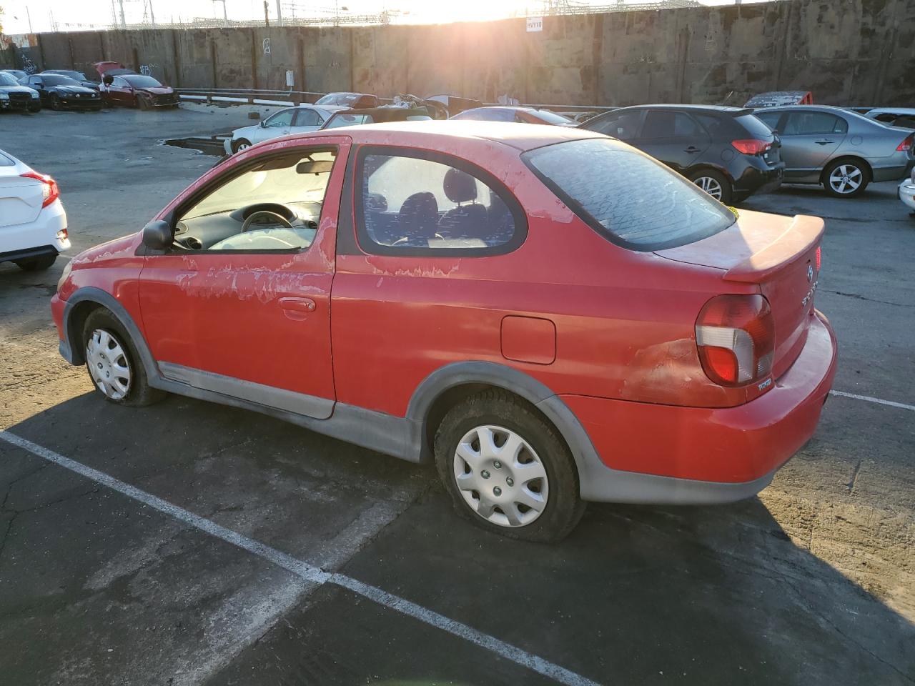 Image 2 of 2000 TOYOTA ECHO  2000 with VIN JTDAT1230Y5008767