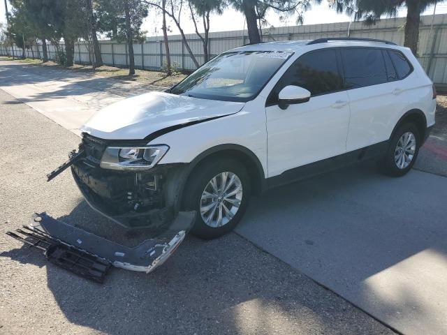 Изображение 1 2018 VOLKSWAGEN TIGUAN S 2018 с VIN 3VV1B7AX0JM107617