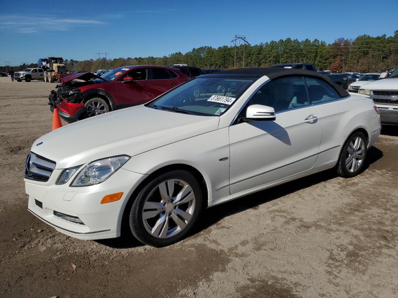 Image 1 of 2012 MERCEDES-BENZ E 350 2012 with VIN WDDKK5KF6CF153829