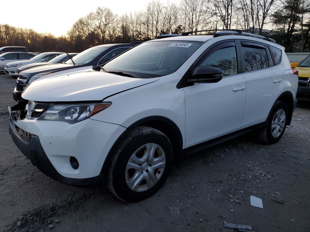 Obraz 1 z 2015 TOYOTA RAV4 LE 2015 z VIN JTMBFREV2FD120318