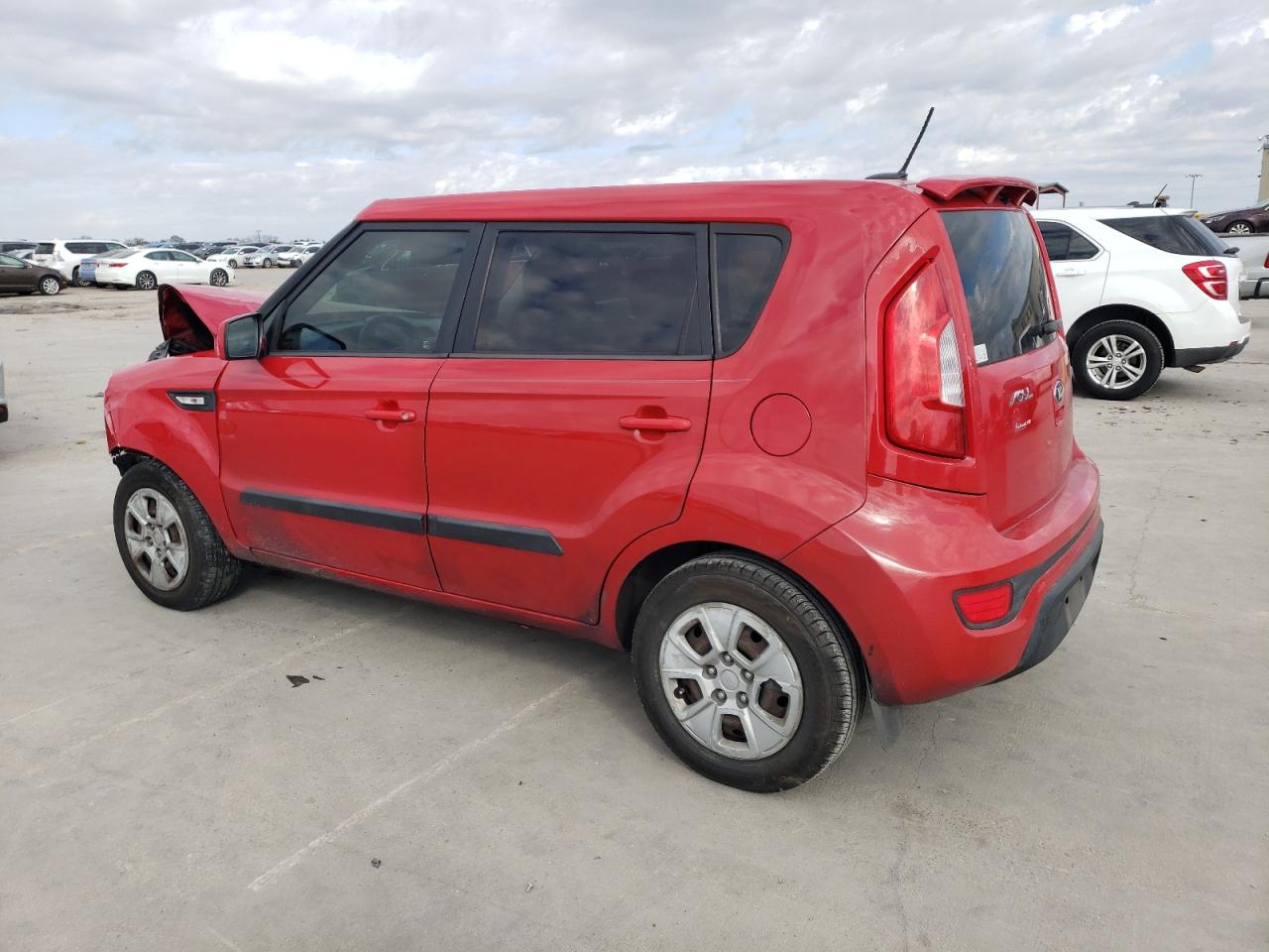 Image 2 of 2013 KIA SOUL  2013 with VIN KNDJT2A56D7492192