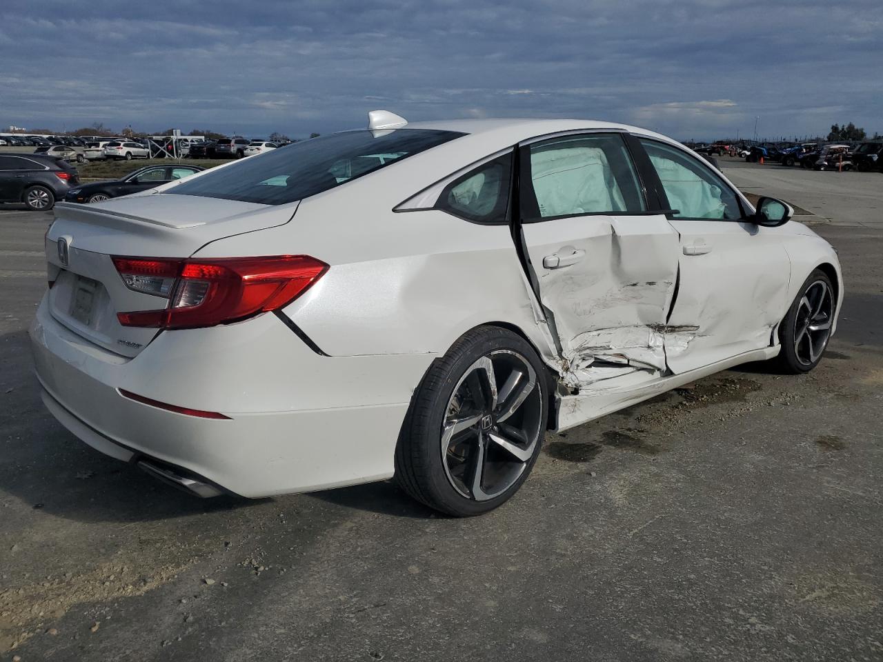 Изображение 3 2019 HONDA ACCORD SPORT 2019 с VIN 1HGCV1F32KA141351