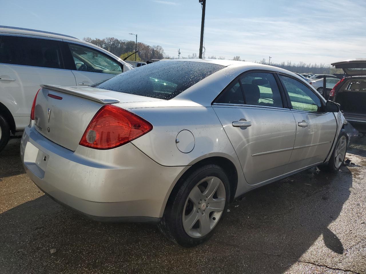 Image 3 of 2009 PONTIAC G6  2009 with VIN 1G2ZG57B294141413