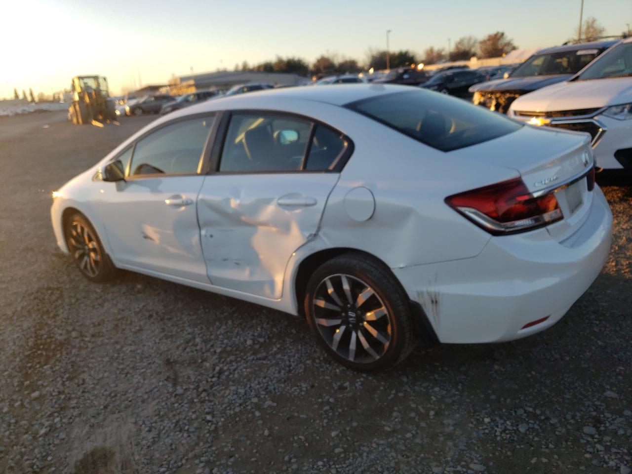 Изображение 2 2015 HONDA CIVIC EXL 2015 с VIN 19XFB2F96FE214027