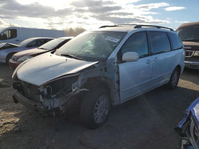 2009 TOYOTA SIENNA XLE 2009 image