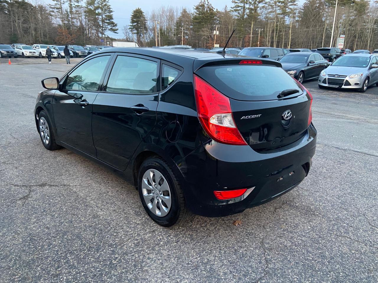 Изображение 3 2017 HYUNDAI ACCENT SE 2017 с VIN KMHCT5AE1HU353634