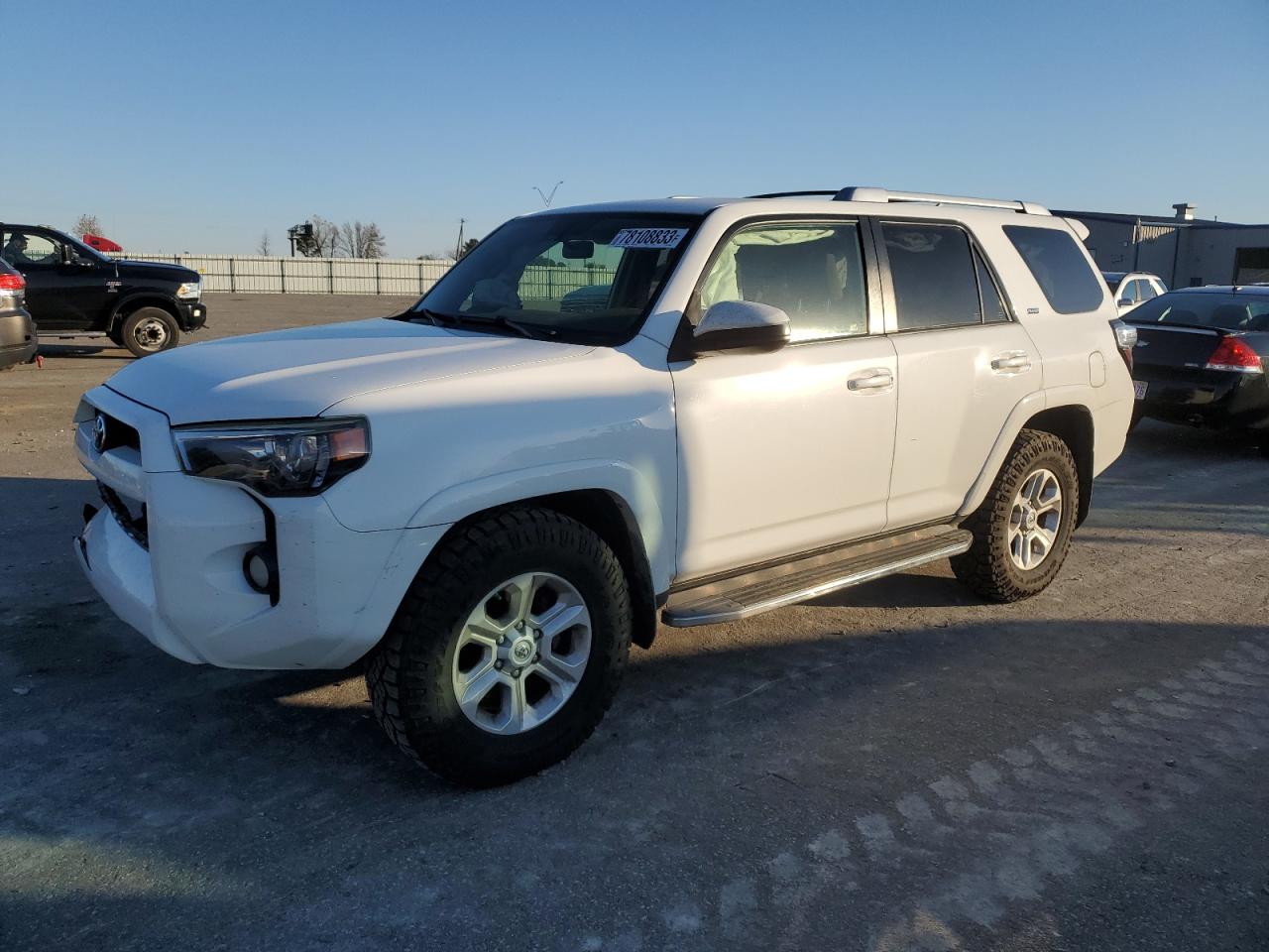 Image 1 of 2015 TOYOTA 4RUNNER SR5 2015 with VIN JTEZU5JR3F5085395