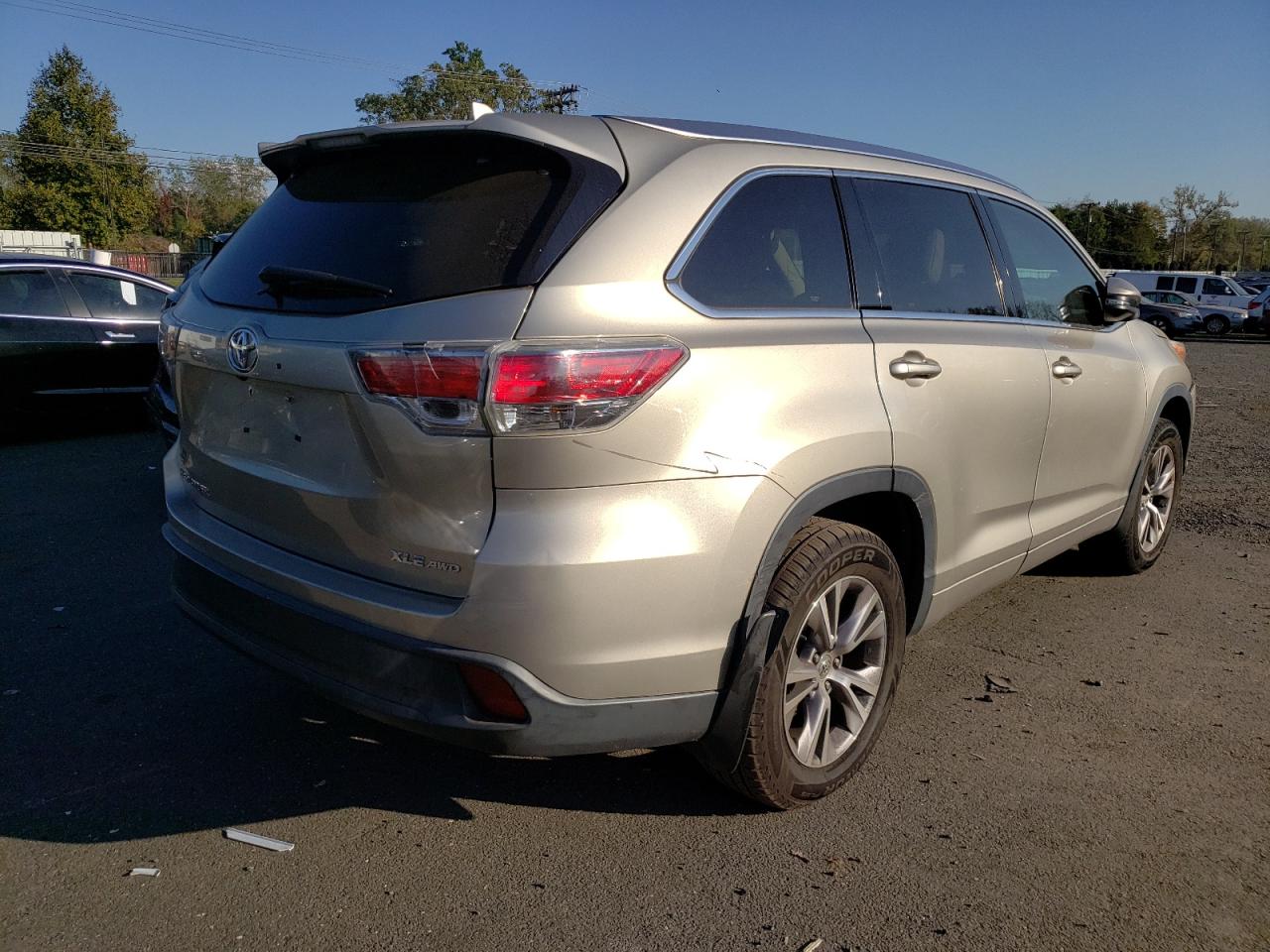 Изображение 3 2014 TOYOTA HIGHLANDER XLE 2014 с VIN 5TDJKRFH7ES009508